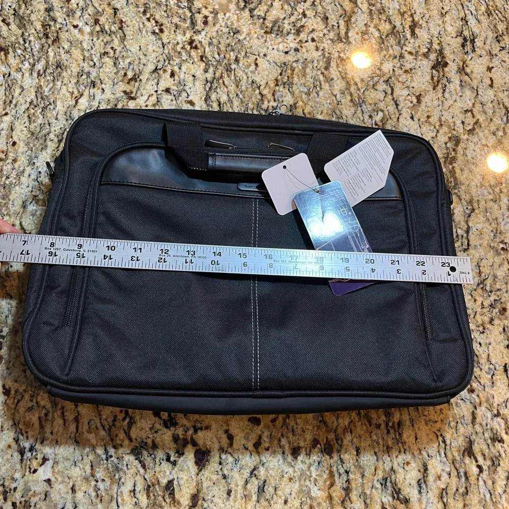 TARGUS Classic Black Laptop Bag new with tags